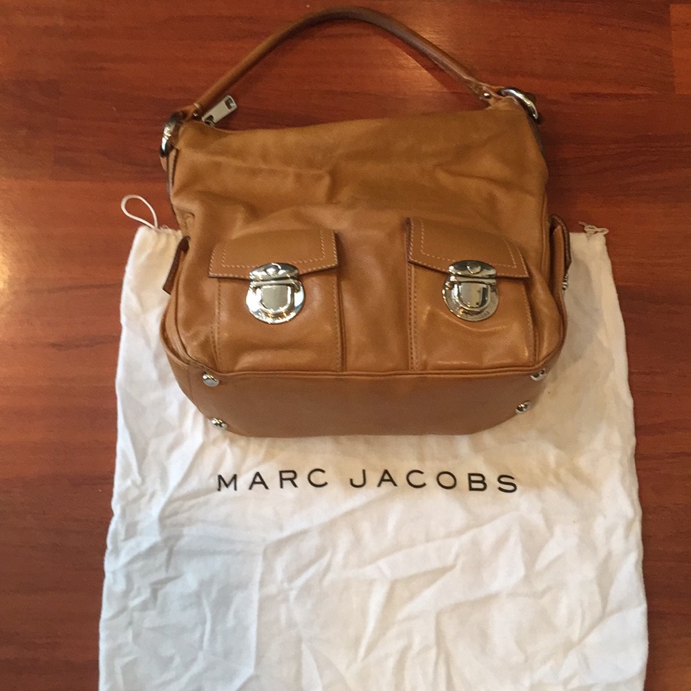 Marc Jacobs multi pocket large camel color